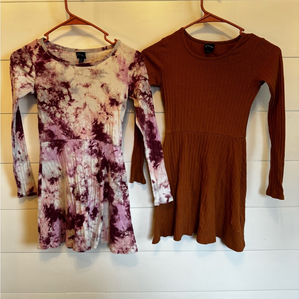 Girls dress bundle (8 included)